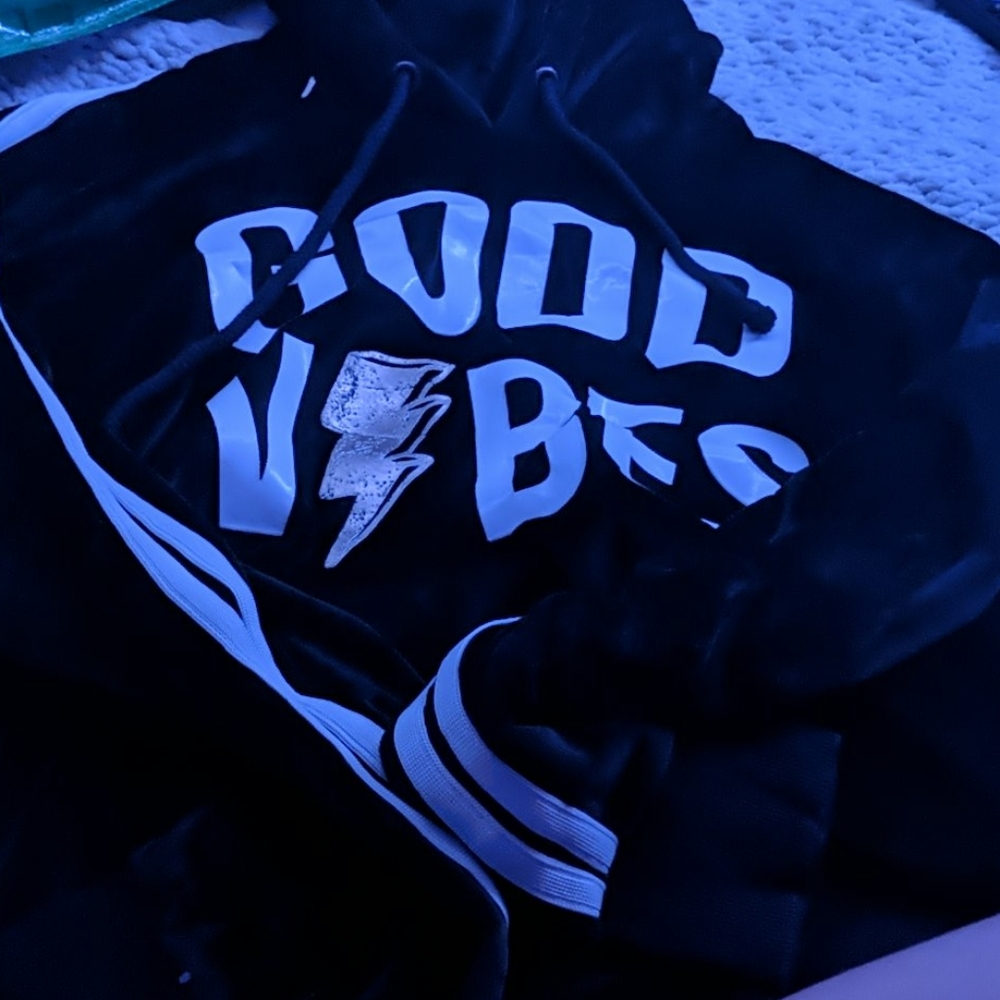 Very soft Good vibes hoodie